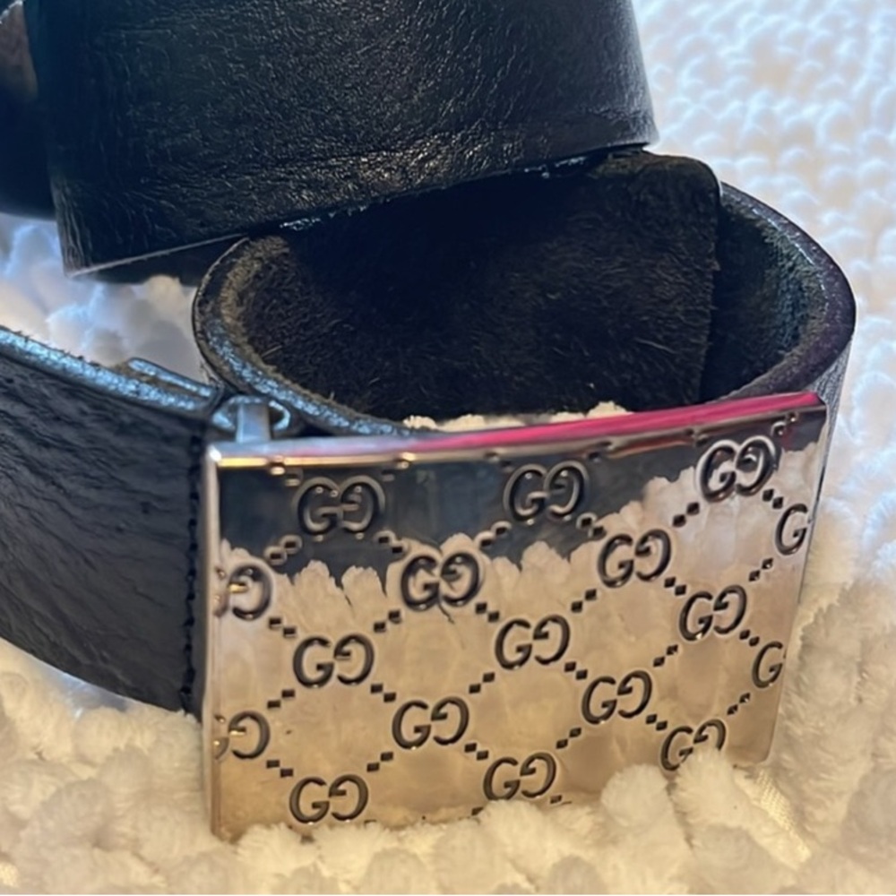 Gucci  Black Belt Rare Vintage with Shiny Silver Buckle
